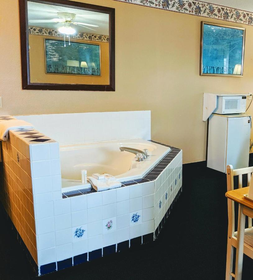 Executive Inn Thomson Εξωτερικό φωτογραφία