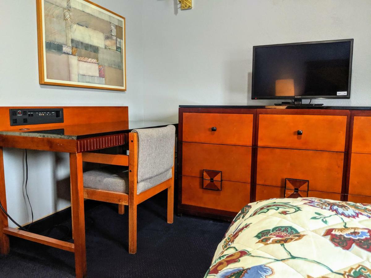 Executive Inn Thomson Εξωτερικό φωτογραφία