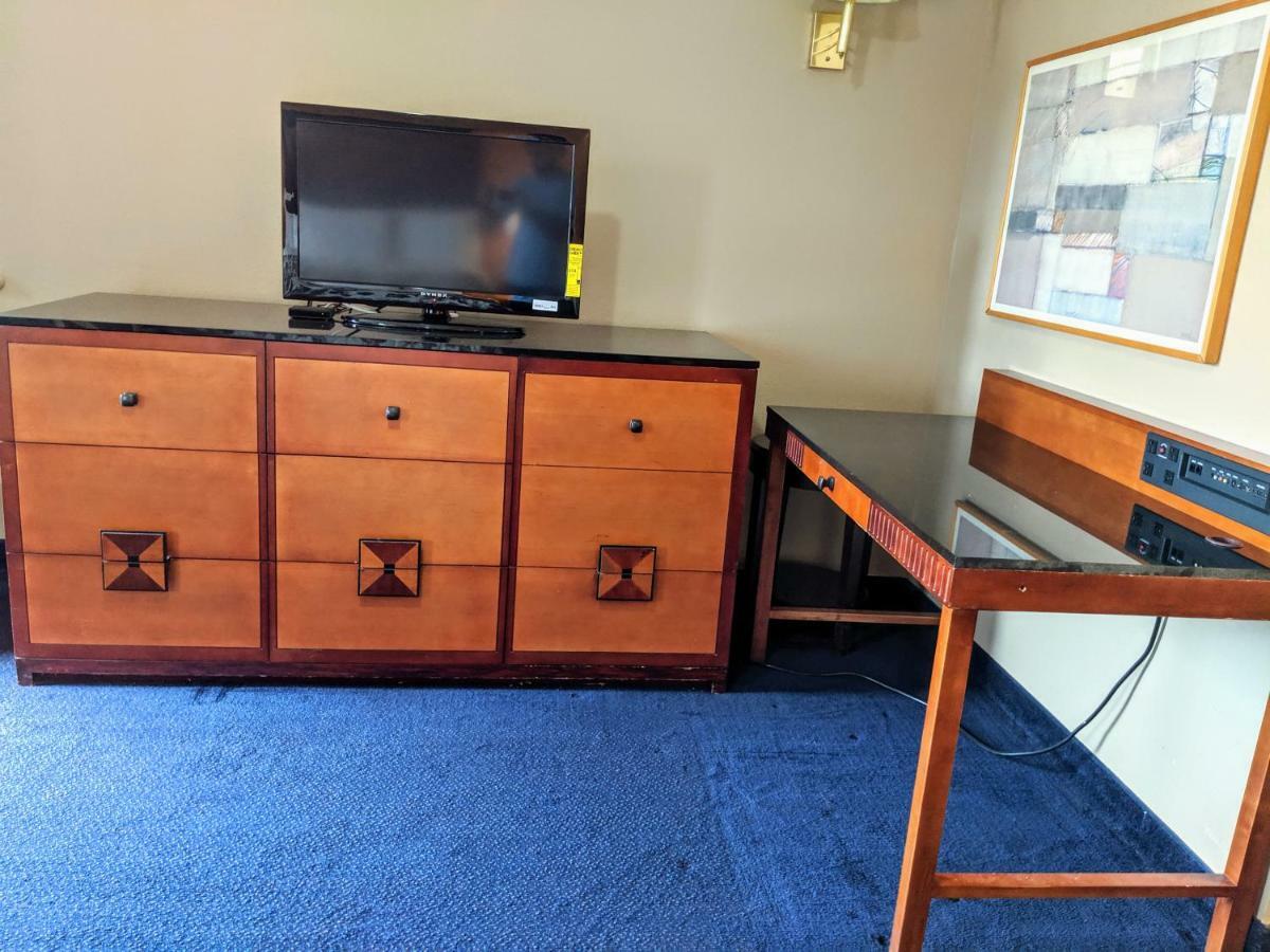Executive Inn Thomson Εξωτερικό φωτογραφία